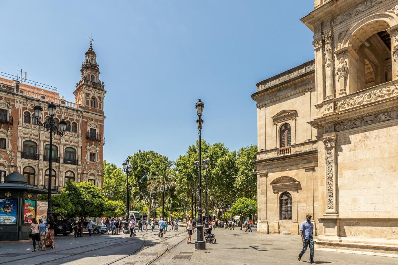 Waou Cosy IV Sevilla Cathedral Exterior photo